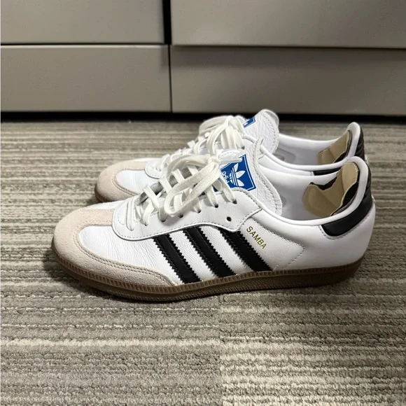 White and Black adidas sambas - Picture 3 of 8
